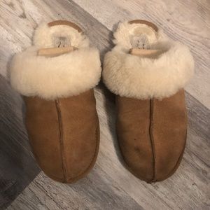 Womens Scuffette Ugg Size 7